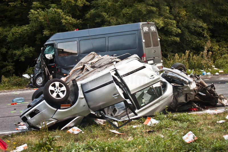 We present a few reasons why you might need a car accident lawyer in NY.