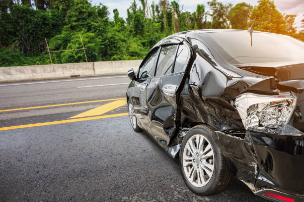 A few thing to look out for when you hire a car accident lawyer in Phoenix.
