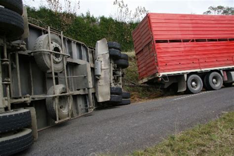 Here are five reasons why you need a truck accident attorney in Dallas.